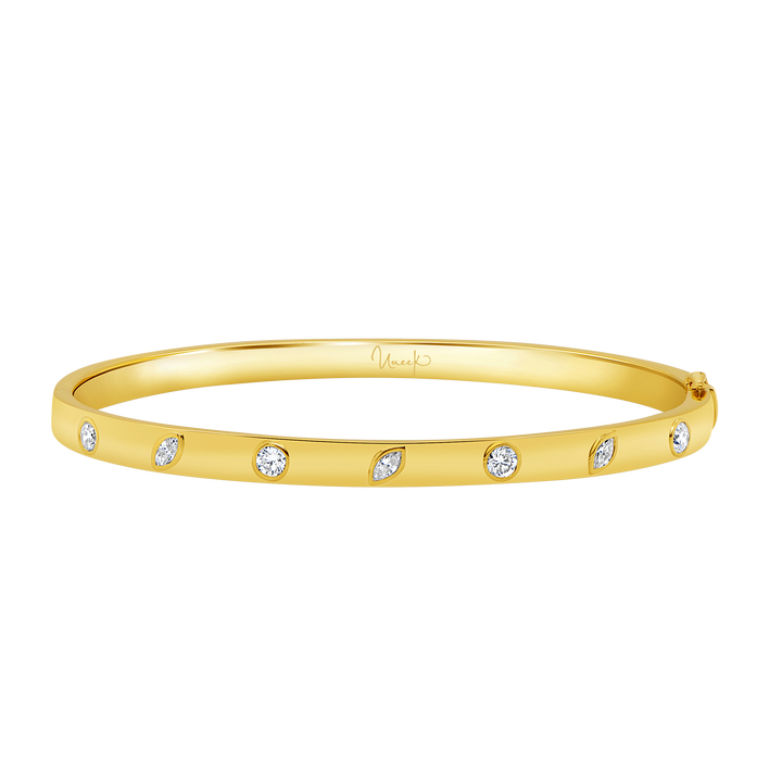 0.66ctw Diamond Bangle