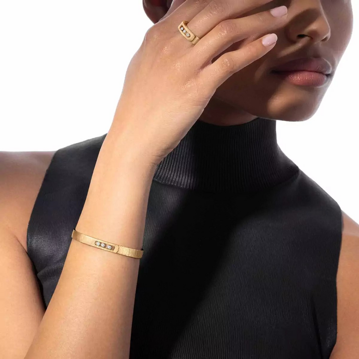 0.18ctw Yellow Gold Diamond Ciselé Bangle Bracelet
